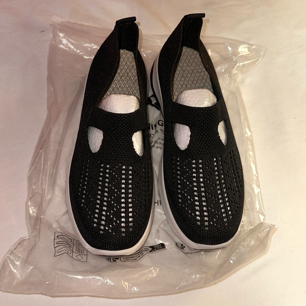 Wryhaul slip on sneakers
